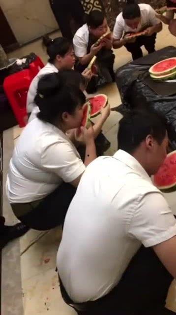 吃瓜群众奇葩娱乐